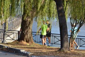 11ος Γύρος Λίμνης - Στιγμιότυπα πριν και μετά τους αγώνες των 30 και 10 χλμ.